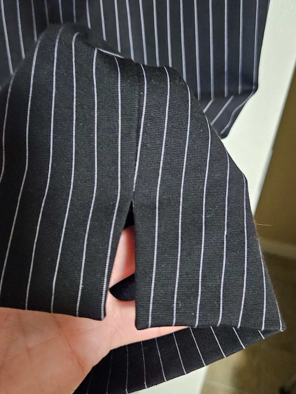 Chico's Black Pinstripe Dress Pants Size 2.5 (14/16) - Picture 6 of 7
